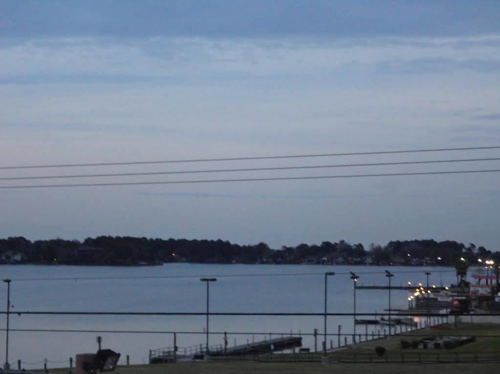 מונטגומרי Best Western Lake Conroe מראה חיצוני תמונה