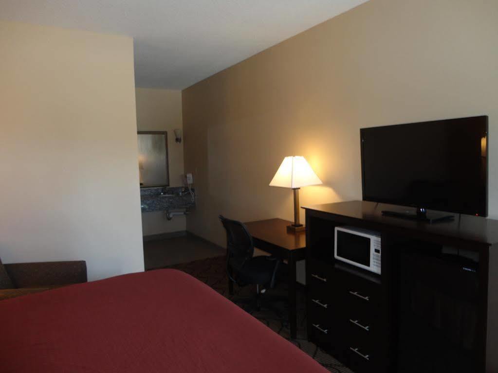 מונטגומרי Best Western Lake Conroe מראה חיצוני תמונה