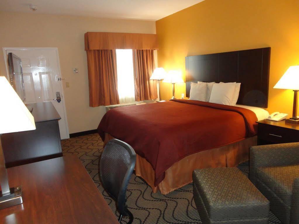 מונטגומרי Best Western Lake Conroe מראה חיצוני תמונה