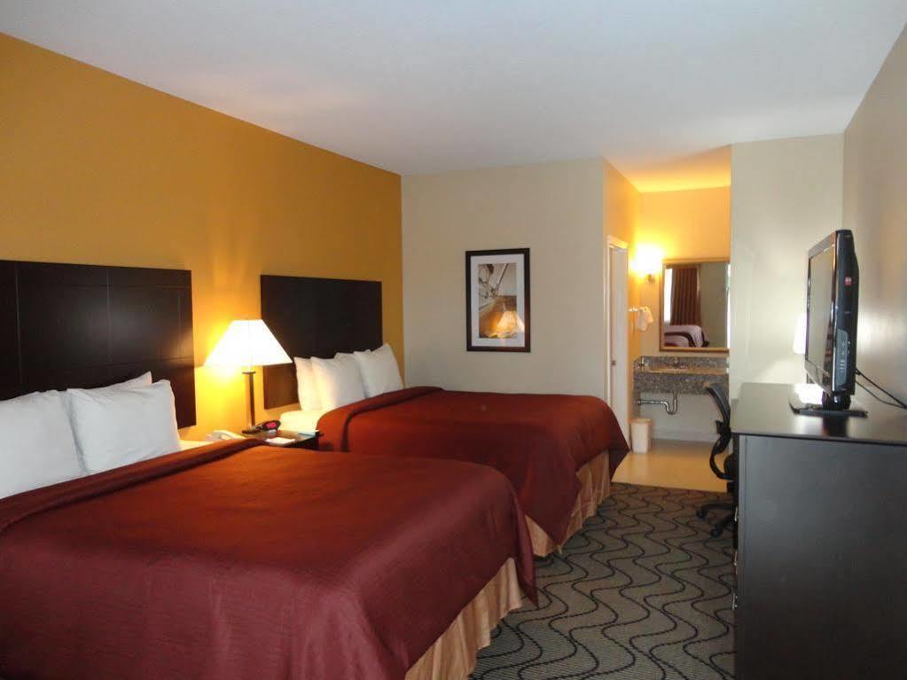 מונטגומרי Best Western Lake Conroe מראה חיצוני תמונה